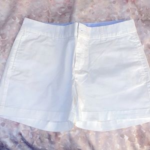 ☀️ NWOT - Gap White Khakis Size 2 ☀️